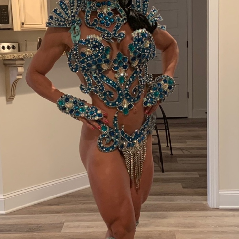 Theme wear